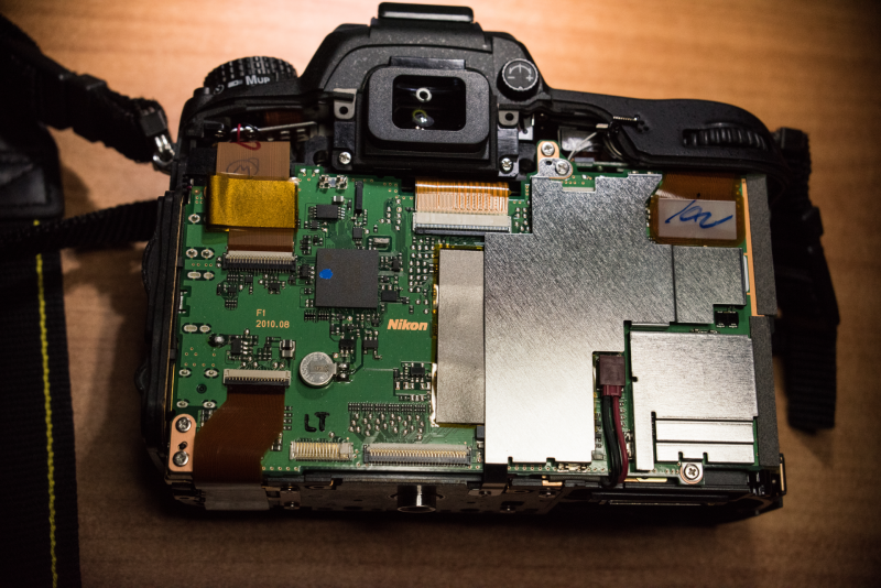 Nikon D7000 for parts 2.png