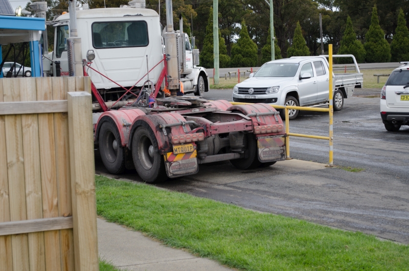 Multiquip transport drivers harrassing New Berrima neighbor 2.jpg